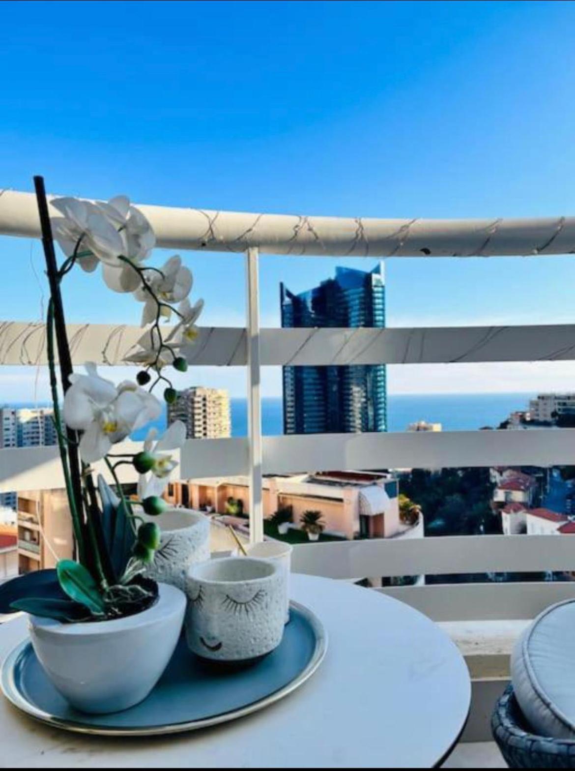 Apartamento Reve Au 7E Ciel Piscine Baie De Monaco Beausoleil Exterior foto