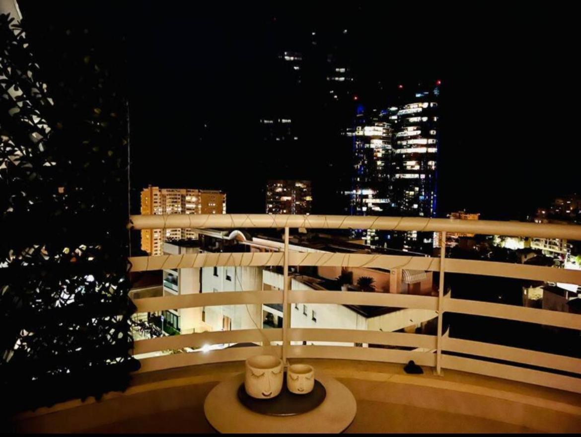 Apartamento Reve Au 7E Ciel Piscine Baie De Monaco Beausoleil Exterior foto