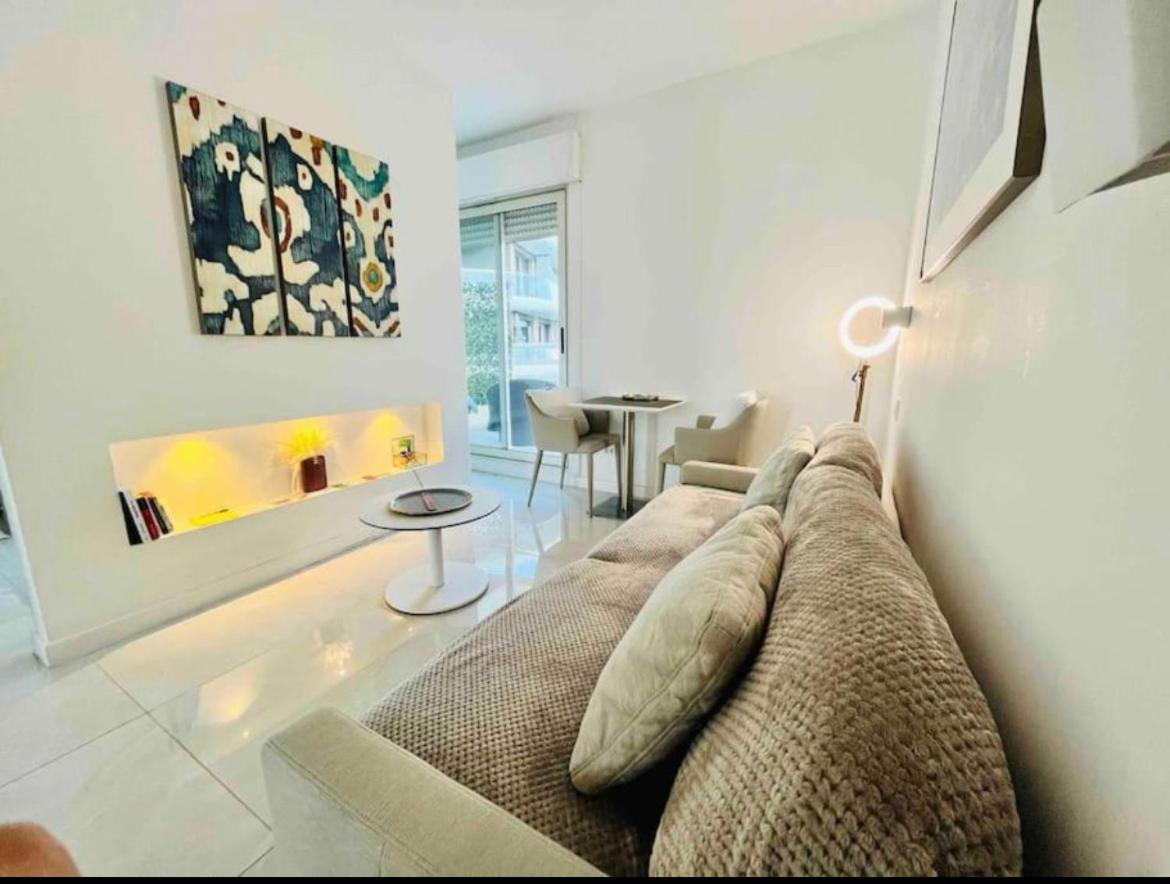Apartamento Reve Au 7E Ciel Piscine Baie De Monaco Beausoleil Exterior foto